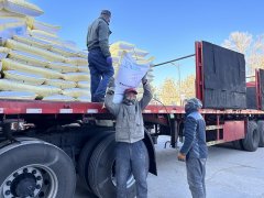 专家开的‘处方’施肥